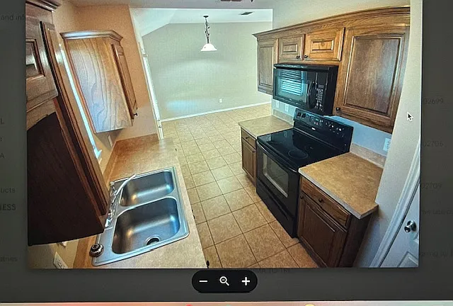 16930 Sentinel Ln — Photo 3
