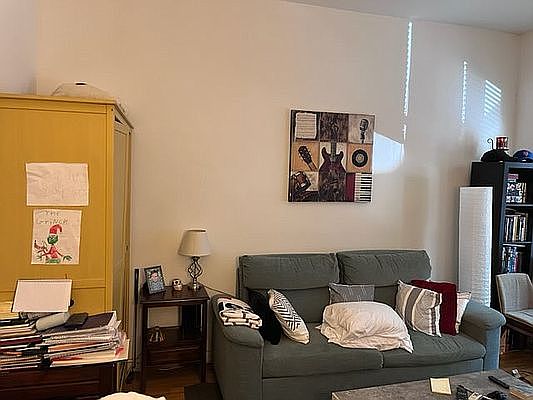 2nd image of 313 E 89th St APT 1B
