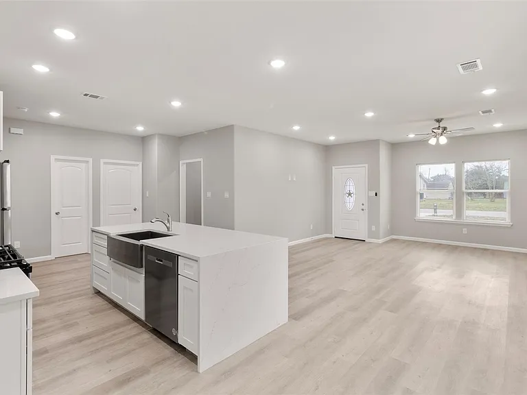 206 S Brownell St — Photo 8