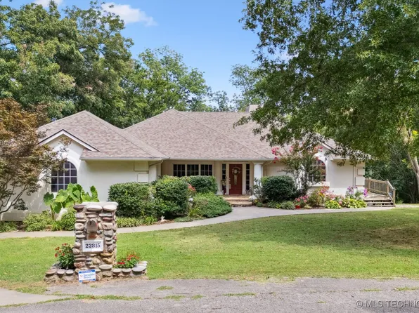 22815 Woodridge Dr, Claremore, OK 74019