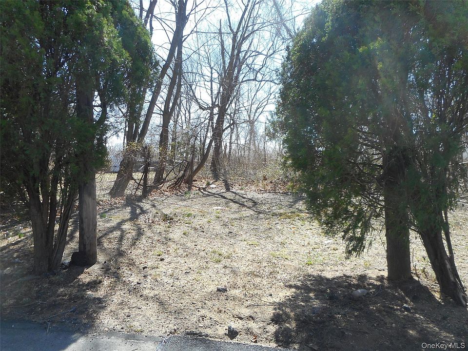 2nd image of 45 Brewster Lane