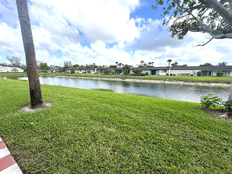 130 Lake Nancy Dr #101 — Photo 32