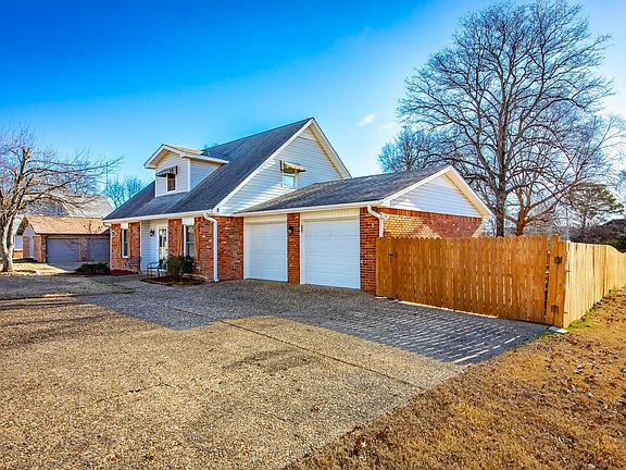 3rd image of 1106 Abercorn Pl