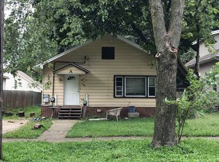 838 Pearl St, Aurora, IL 60505