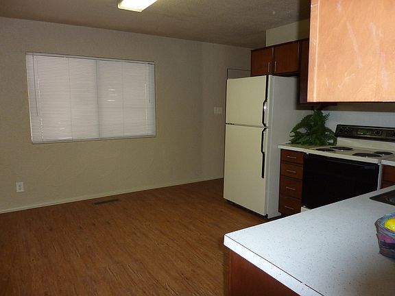 Large Eat in Kitchen