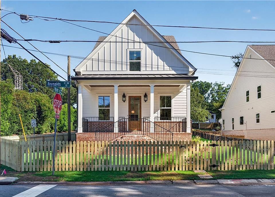 1st image of 325 Wright St