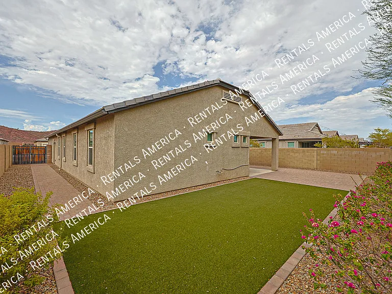 13607 W Briles Rd — Photo 32