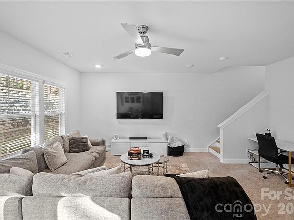 3rd image of 3721 Keyworth Way