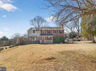 902 Surrey Dr, Blue Bell, PA 19422