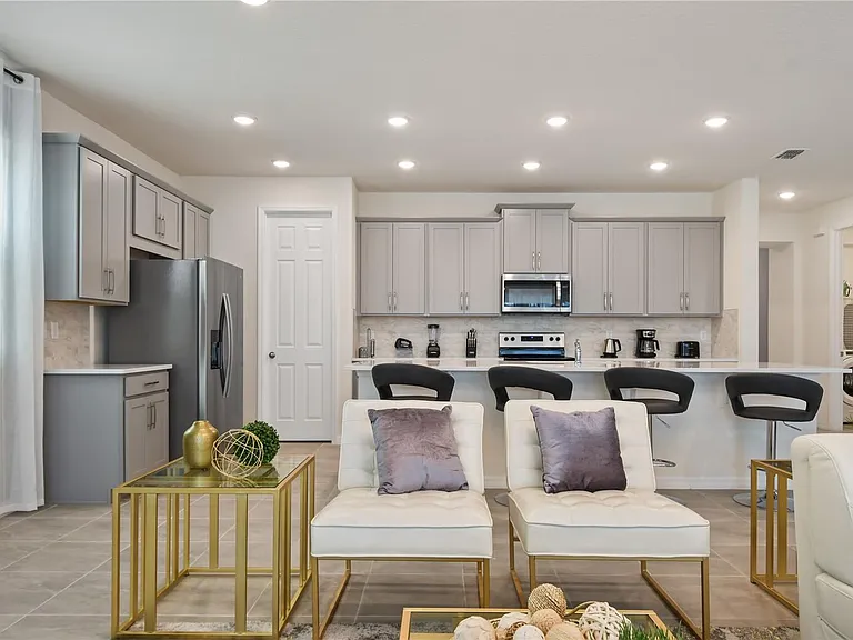 8944 Coconut Breeze Dr — Photo 6