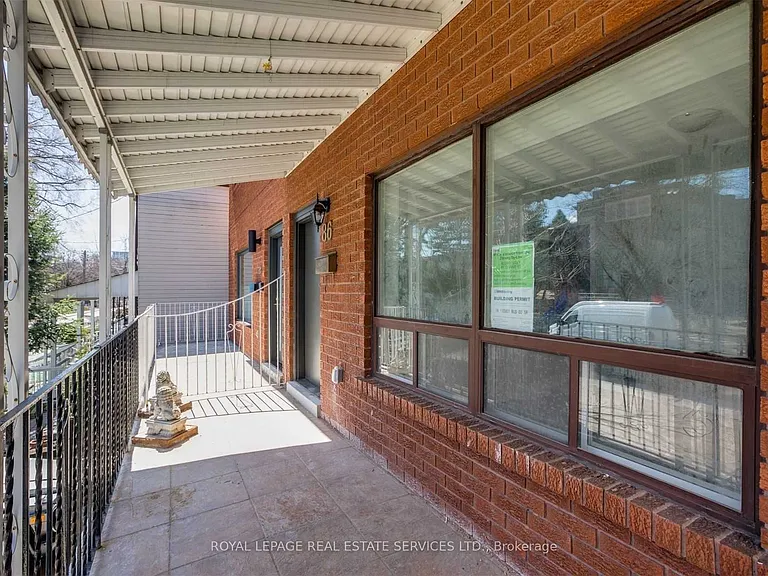 86 Givins St #MAIN — Photo 2