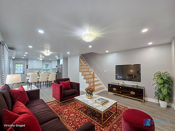 2nd image of 2354 Hylan Blvd