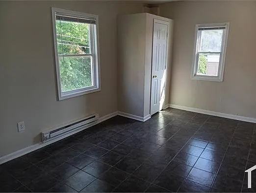 2833 28th St SE — Photo 9