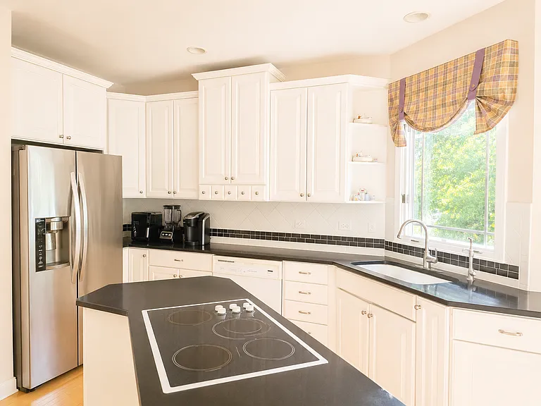 39710 Alsace Ct — Photo 12
