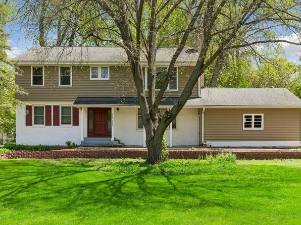 5300 33rd Ave N, Golden Valley, MN 55422