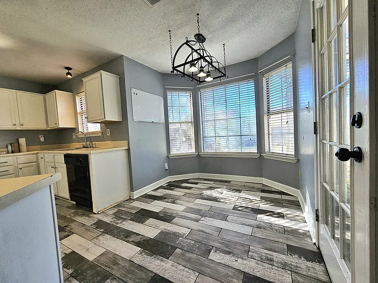 7181 Raleigh Lagrange Rd — Photo 4