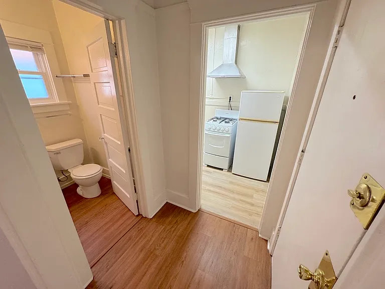 40 Brooks Ave #16 — Photo 14