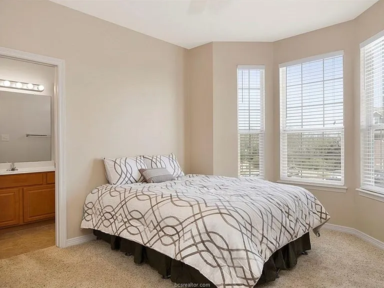 305 Holleman Dr E #1203 — Photo 11