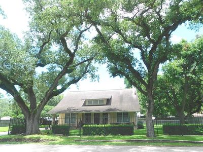 702 W Sidnor St, Alvin, TX, 77511