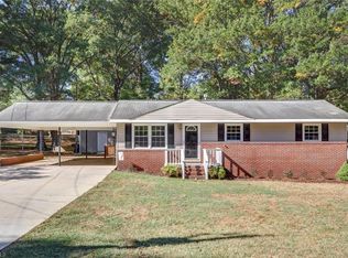 419 Pervie Bolick St, Eden, NC 27288