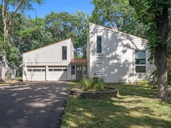 460 Highland Ave, Big Lake, MN 55309