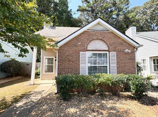 1975 Brittania Cir, Woodstock, GA 30188