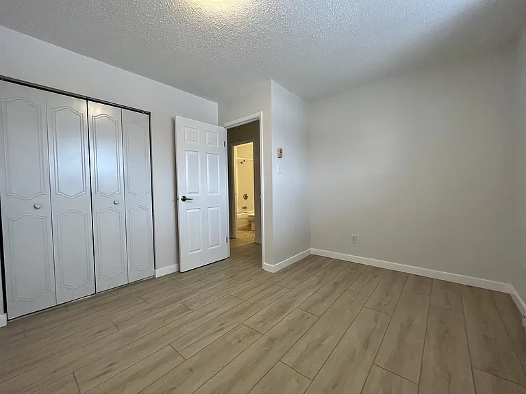 306 Balsam St #20 — Photo 16