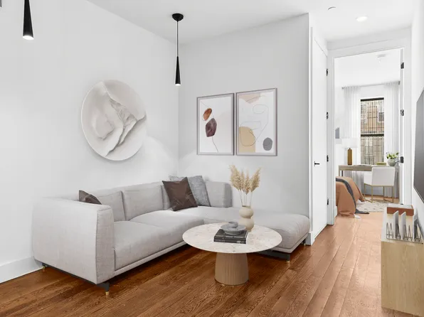 1721 Putnam Avenue image 3 of 11