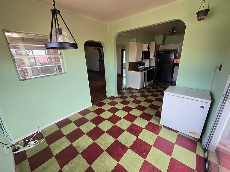 1502 Silver Ave SE — Photo 3