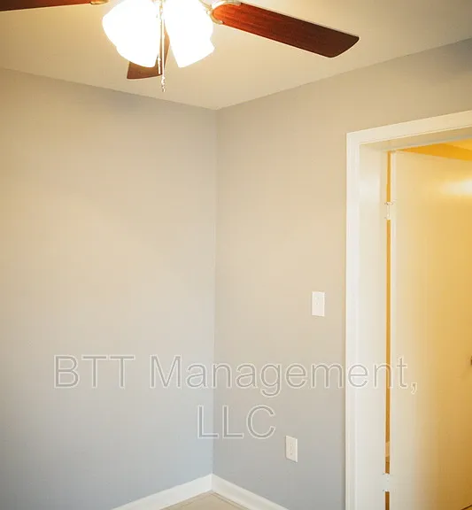 806 Houston Ave #4 — Photo 24