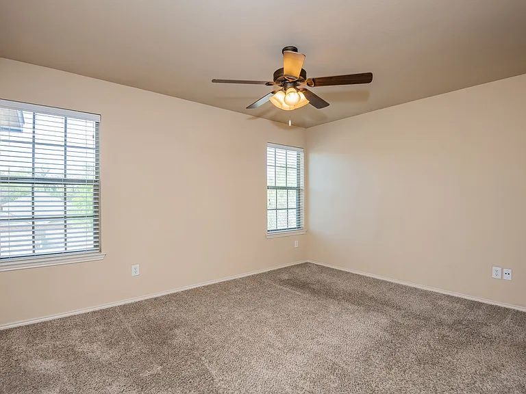 1426 Piedmont Dr — Photo 13