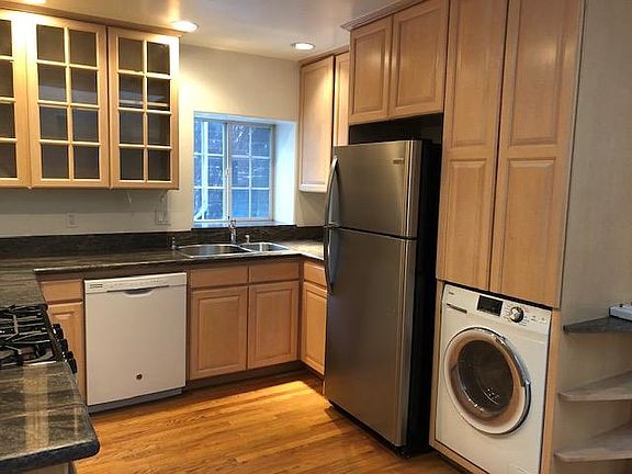 4th image of 73 W Portal Ave