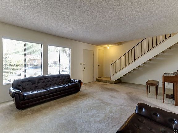 3rd image of 3429 W 171st St