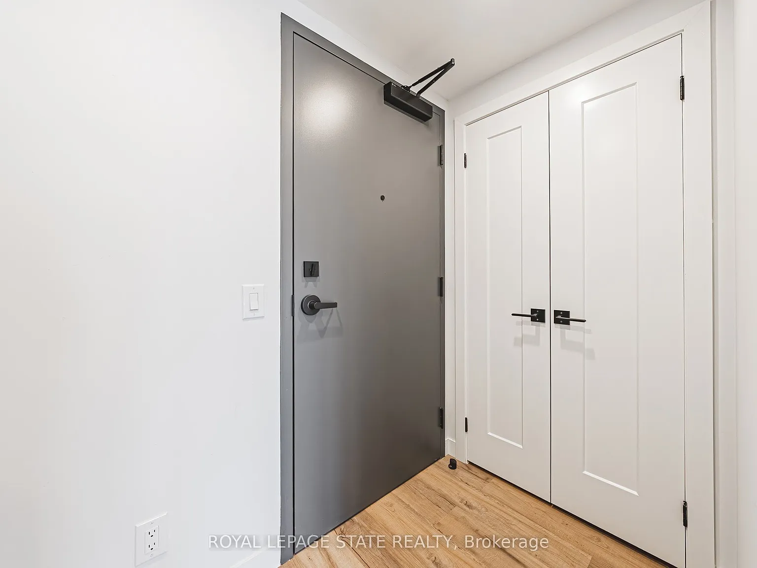 1 bed, $2,500 — Photo 3