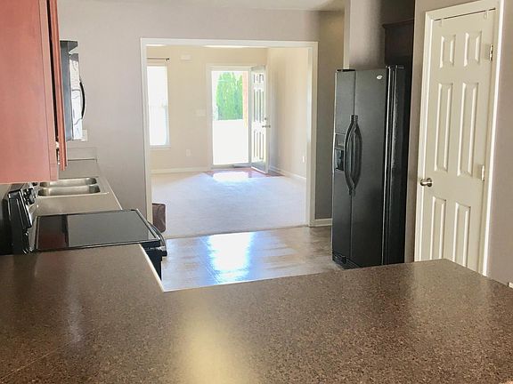 4th image of 1008 Harold Lee Dr