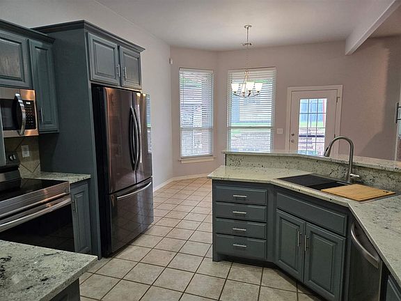5th image of 2024 E Kelsey Dr