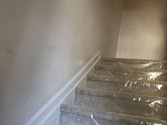 3rd image of 5000 S Park Ct