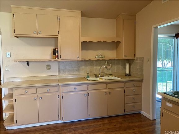 4th image of 3314 Dakota St