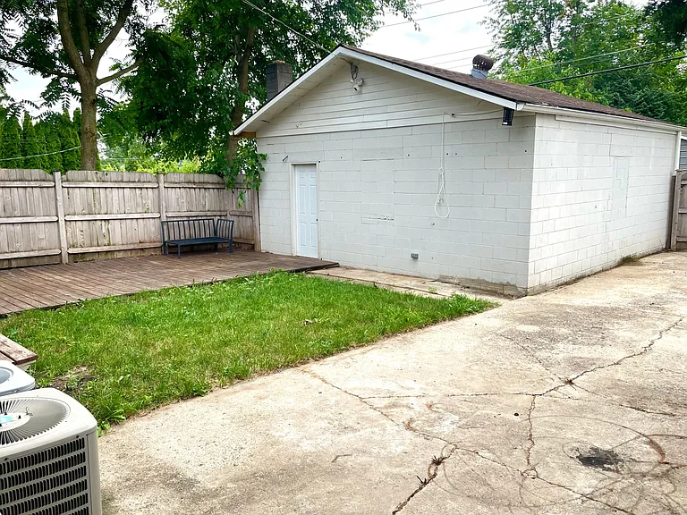 4026 Graceland Ave — Photo 20