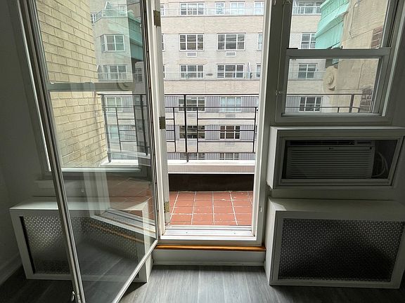 2nd image of 141 E 55th St APT 10F