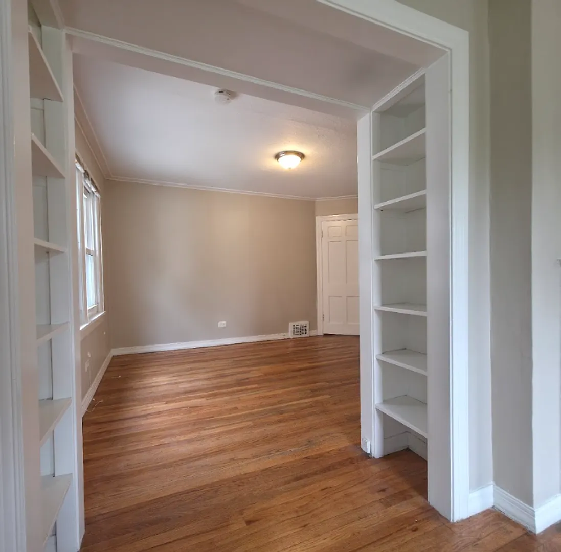 17014 Kenyon Road — Photo 4