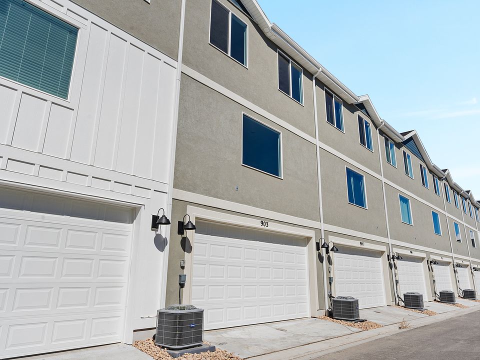 1st image of 903 E Seaside St