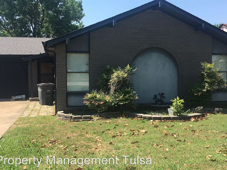 2nd image of 1710 E 31st Pl N