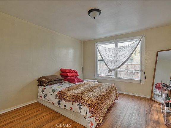 5th image of 850 W 132nd St