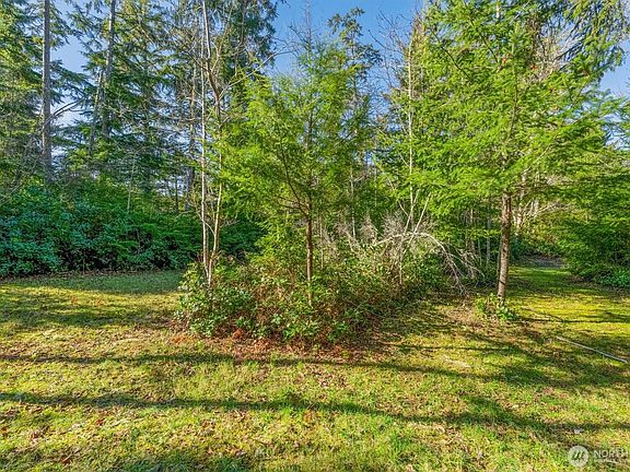 3rd image of 21333 Birch Place