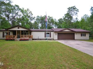 3033 Lakeview Dr, Lewiston, MI 49756