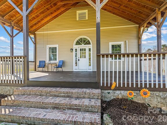 3rd image of 4951 Burns Rd