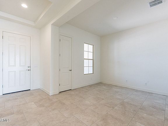 4th image of 20199 W MULBERRY Drive