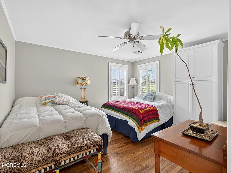 20 Bayonne Ave — Photo 17