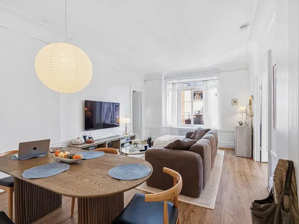 105 W 72nd St APT 5C, New York, NY 10023